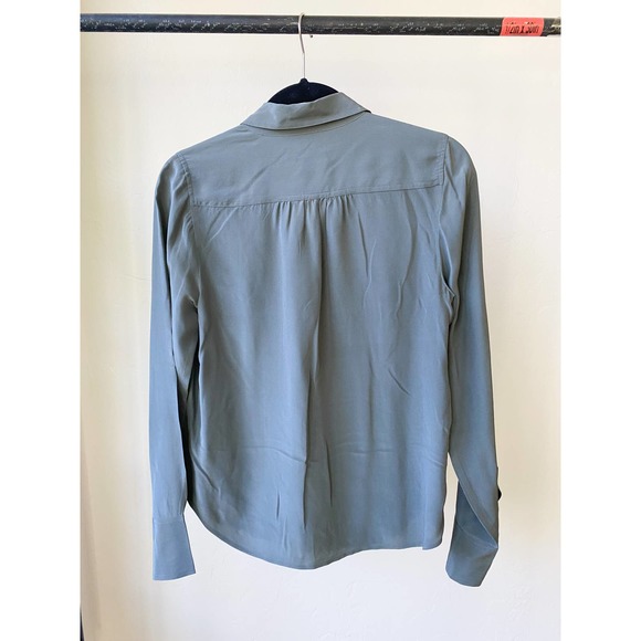 J. CREW Women's Grey Silk Button Down Collared Long Sleeve Blythe Blouse size 4 - Picture 4 of 8